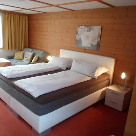 Heidi Bed and breakfast 2*