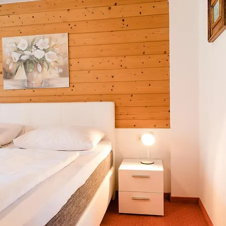 Bed and breakfast Heidi 2*